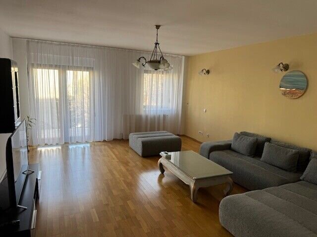 Dacia, Polona, apartament cu 3 camere de inchiriat lux,